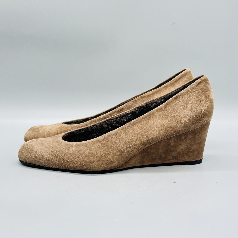 Stuart Weitzman Shoes Womens 8.5 Beige Suede Wedge Pumps Fur Lined Round Toe - Picture 4 of 10